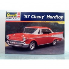 1957 chevy hardtop kit by revell scale 1:24   